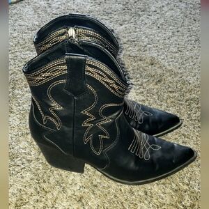 Indigo Rd.| Black Western Ankle Boots